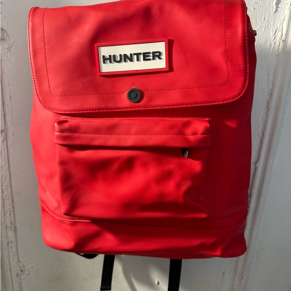 Hunter Bold Red Backpack - Picture 3 of 15